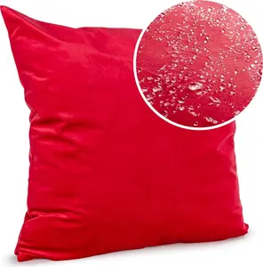 Декоративная подушка 50х50 см, чехол на молнии, диванная подушка с наполнителем, однотонный бархат, театральный красный
