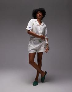 Хлопковые шорты Topshop с вышивкой каракули белого цвета — часть комплекта