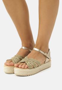 Босоножки на платформе AMELIE mtng, кремовый
