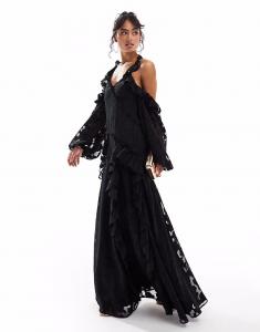 Платье макси ASOS DESIGN с открытыми плечами, цветочным жаккардом и оборками, черное