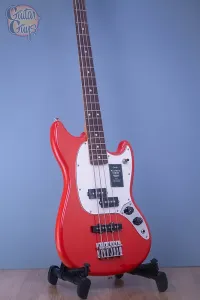 Бас-гитара Fender Player II Mustang PJ Кораллово-красная