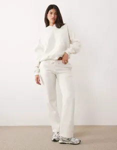 Белоснежные джоггеры свободного кроя с прямыми штанинами Gina Tricot