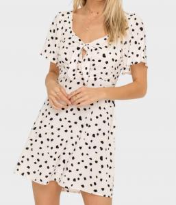 Платье с узлом спереди в белом/черном цвете LUSH