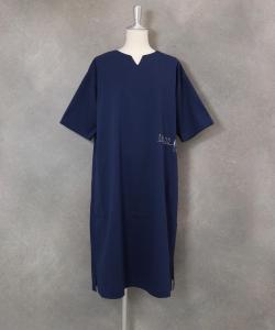 Платье с боковыми вышитыми боковыми вставками и УФ-защитой Studio Picone, цвет Navy (060)