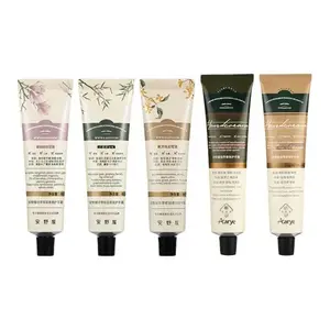 Ароматический крем для рук с изысканным парфюмерным букетом AARYE