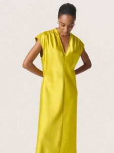 Платье миди-слип из атласа liva Soaked In Luxury, желтый