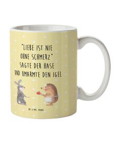 Детская кружка с изображением кролика и ежика и надписью в пастельно-желтых тонах Mr. & Mrs. Panda