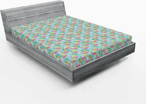 Простыня на резинке ABAKUHAUS Artwork, экзотическая тема, розовые фламинго и ананас, гавайский фон, пальмовые листья, 120 x 190 см, разноцветная Abakuhaus