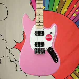 Squier Sonic Mustang HH, гриф из клена, белый пикгард, флуоресцентно-розовый