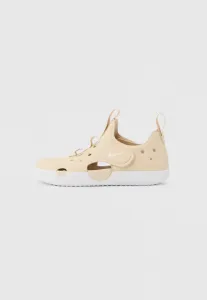 Сандалии унисекс с защитой от солнечных лучей sunray protect 4 Nike Performance, Sanddrift/White