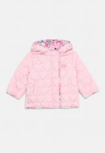 Зимняя куртка PADDED HOODED JACKET ZIP Guess, цвет Cotton Candy Pink