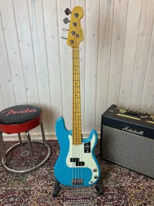 Fender American Pro II P Bass MN 2024 - Майами Блю