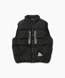 Жилет из шерсти в клетку GRAMICCI × and wander