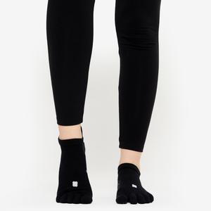 Нескользящие носки для йоги - черные Kimjaly