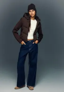 Куртка-Зимняя с капюшоном и эффектным эффектом Bershka, Dark Brown