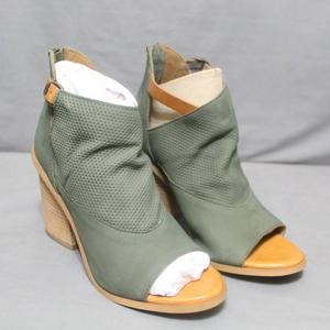 Женские сандалии Hot Dice в оливковом цвете DIBA True