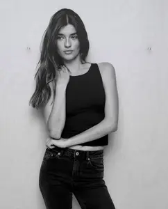 Женская майка-холтер без рукавов Easy Wear, черный