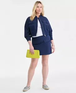 Женская укороченная льняная куртка-бомбер в стиле «утилитарно», трикотажный топ с круглым вырезом, рукавами реглан и однотонной льняной мини-юбкой On 34th, синий