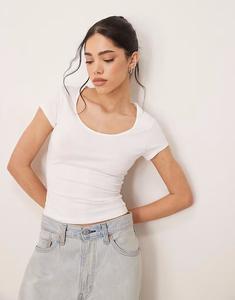 Футболка ASOS DESIGN с круглым вырезом и рукавами-крылышками белого цвета