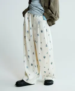 Атласные брюки-кокон с цветочным принтом Jeanasis, цвет Other White (08)