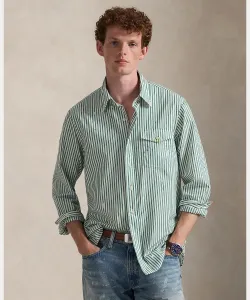 Классическая полосатая рубашка с эффектом брызг краски.