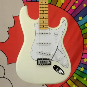 Fender Standard Stratocaster, гриф из клена, белая накладка, олимпийский белый