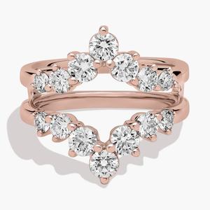 Кольцо с бриллиантовой вставкой в форме заостренной короны из 18-каратного розового золота (1 1/2 карата). Blue Nile