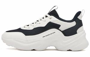 Кроссовки женские толстые низкие белый/черный 361°