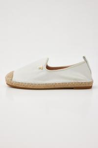 Бросьте эспадрильи