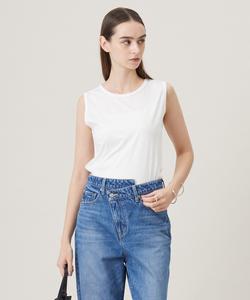 Стираемое базовое нижнее белье без рукавов, крой и пошив.