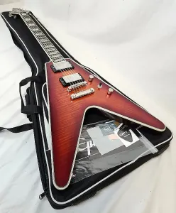 Электрогитара Epiphone Flying V Prophecy Aged Bengal Tiger Burst с фирменным чехлом высокого качества