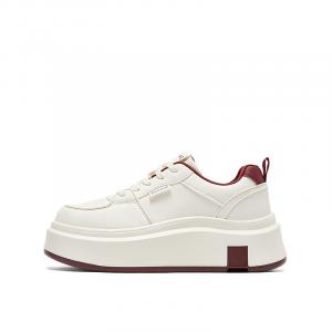 DAPHNE Низкие женские кроссовки красного цвета