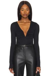 Топ с длинными рукавами и v-образным вырезом Susana Monaco, черный