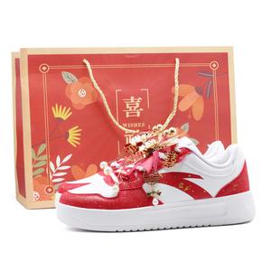 Расслабленные легкие и износостойкие низкие кроссовки для скейтбординга women's ANTA, красный