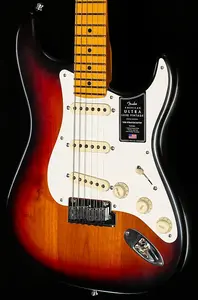 Fender American Ultra Luxe Vintage '50s Stratocaster с кленовым грифом, цвет 3-Color Sunburst (255)