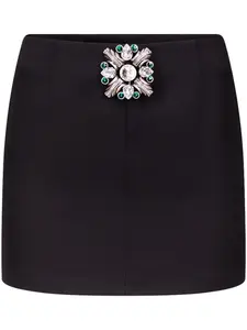 Юбка мини с брошью AREA, черный