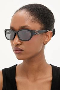 Солнцезащитные очки Gucci, черный