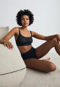 Трусы SOFT SCULPT BANDEAU MAXI Triumph, черный