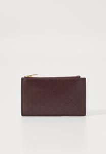 Кошелек Calvin Klein EMBLEM TOP ZIP CARDCASE, Fudge/Brown