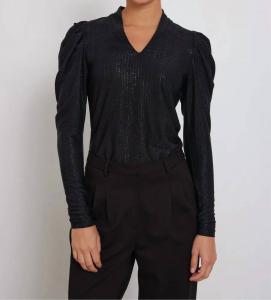 Блузка Blackberry Avalon в черном цвете Bruuns Bazaar
