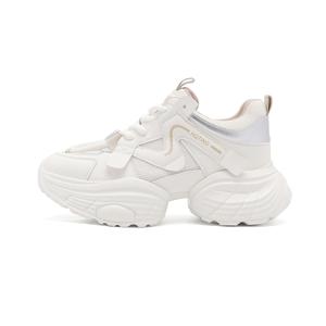 Женские кроссовки с износостойким покрытием на массивной подошве RED DRAGONFLY, White Pink