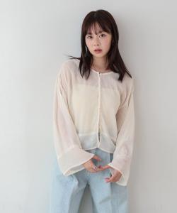 Двусторонняя конструкция верха кардигана спереди и сзади