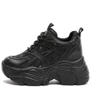 Кроссовки женские толстые низкие черный Satchi