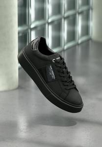 Кроссовки KARL LAGERFELD MAXI KUP, Black