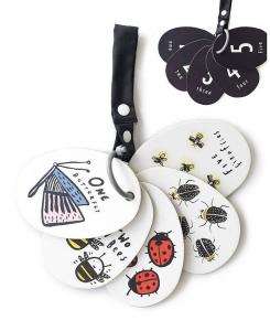 Карточки для колясок Wee Gallery — Я вижу жуки, которые нужно посчитать — для возраста от 6 месяцев, мультиколор