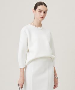 Компактная моющаяся двусторонняя футболка (доступна в эксклюзивных цветах, представленных в интернет-магазине).