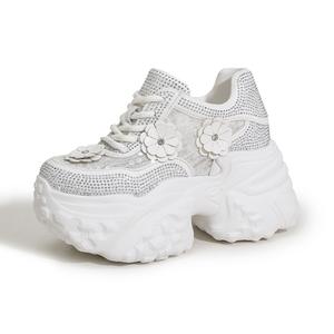 Milan love song Дышащие легкие низкие кроссовки на платформе для увеличения роста женские белые, цвет White