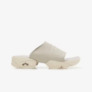 ЯРОСТНЫЙ СЛАЙД