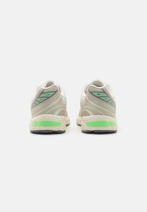 Кроссовки GEL-1130 UNISEX ASICS SportStyle, молочный