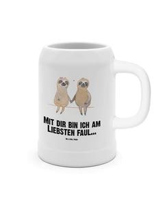 Пивная кружка с надписью "Пара ленивцев" на белом фоне Mr. & Mrs. Panda